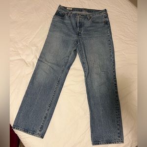 Women’s Levi 501 90’s style